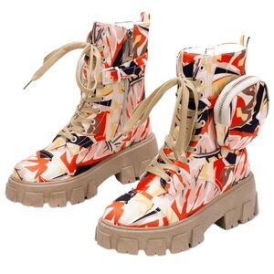 NWT CAPE ROBBIN CAMO LACE UP COMBAT BOOTS SZ 10